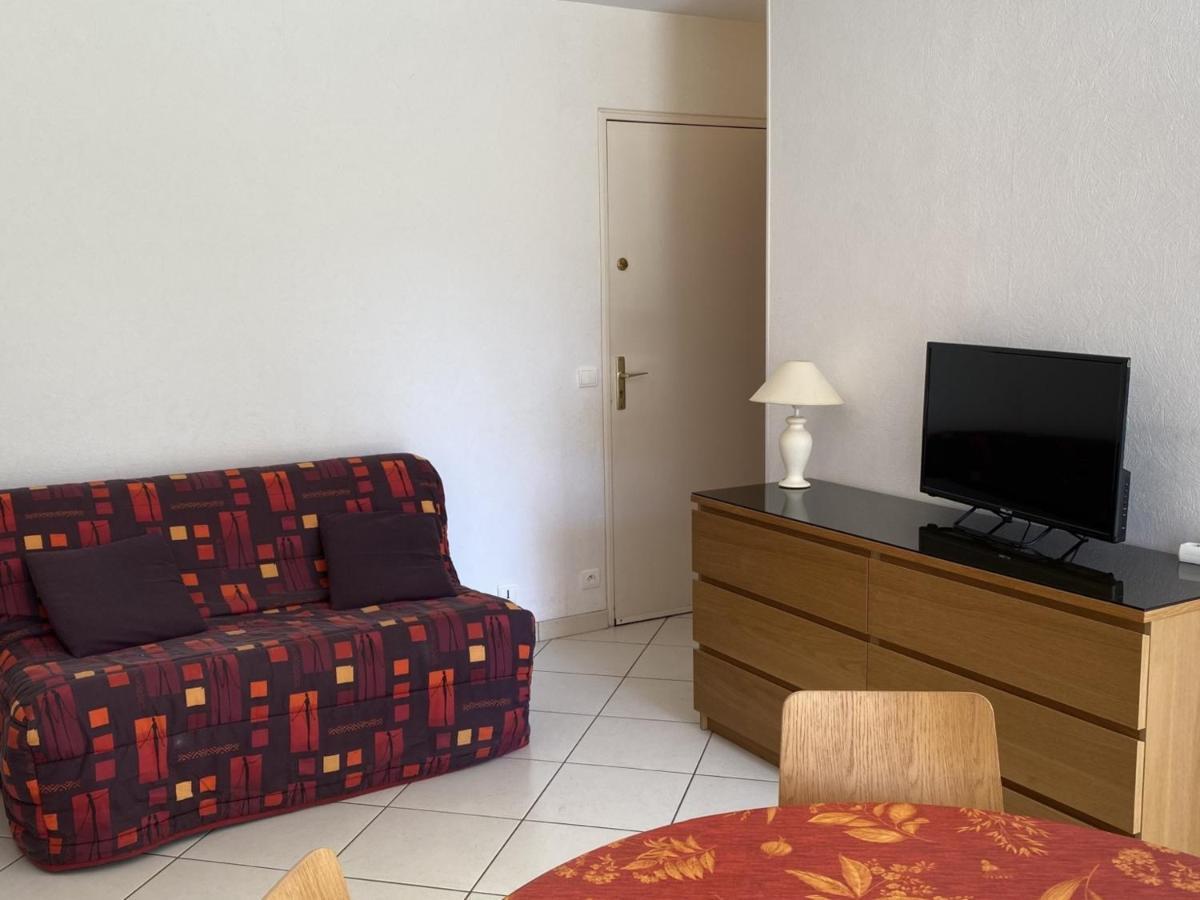 Cabourg : Studio Rez-De-Jardin Proche Plage, Animaux Acceptes, Tv, Wi-Fi Optionnel - Fr-1-487-331 エクステリア 写真